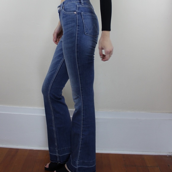 Wrangler Denim - Wrangler Flare Jeans Size 3/4 (26) Long